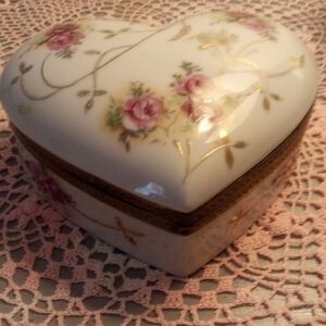 Vintage Porcelain Jewelry Box- Japan